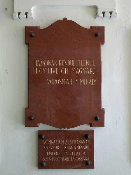 75eves-vmg-emlektabla-01 75eves-vmg-emlektabla-01